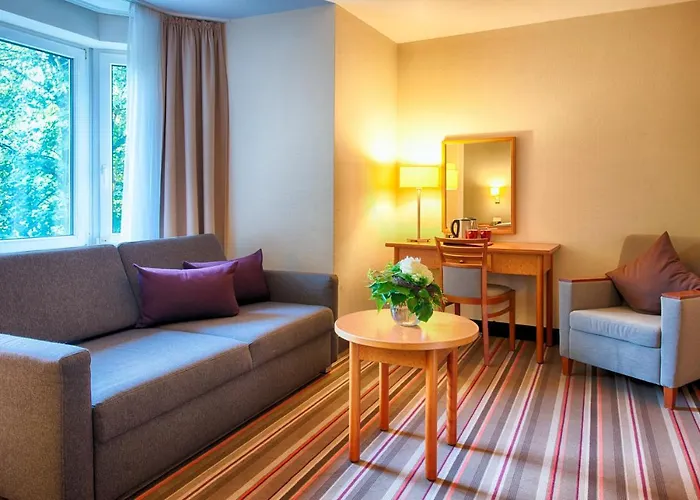 Leonardo Airport Hotel 4*
