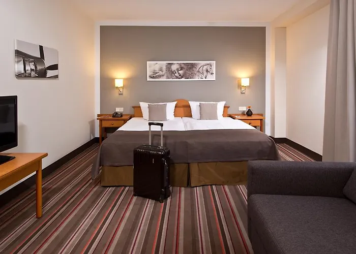 Hotel Leonardo Airport